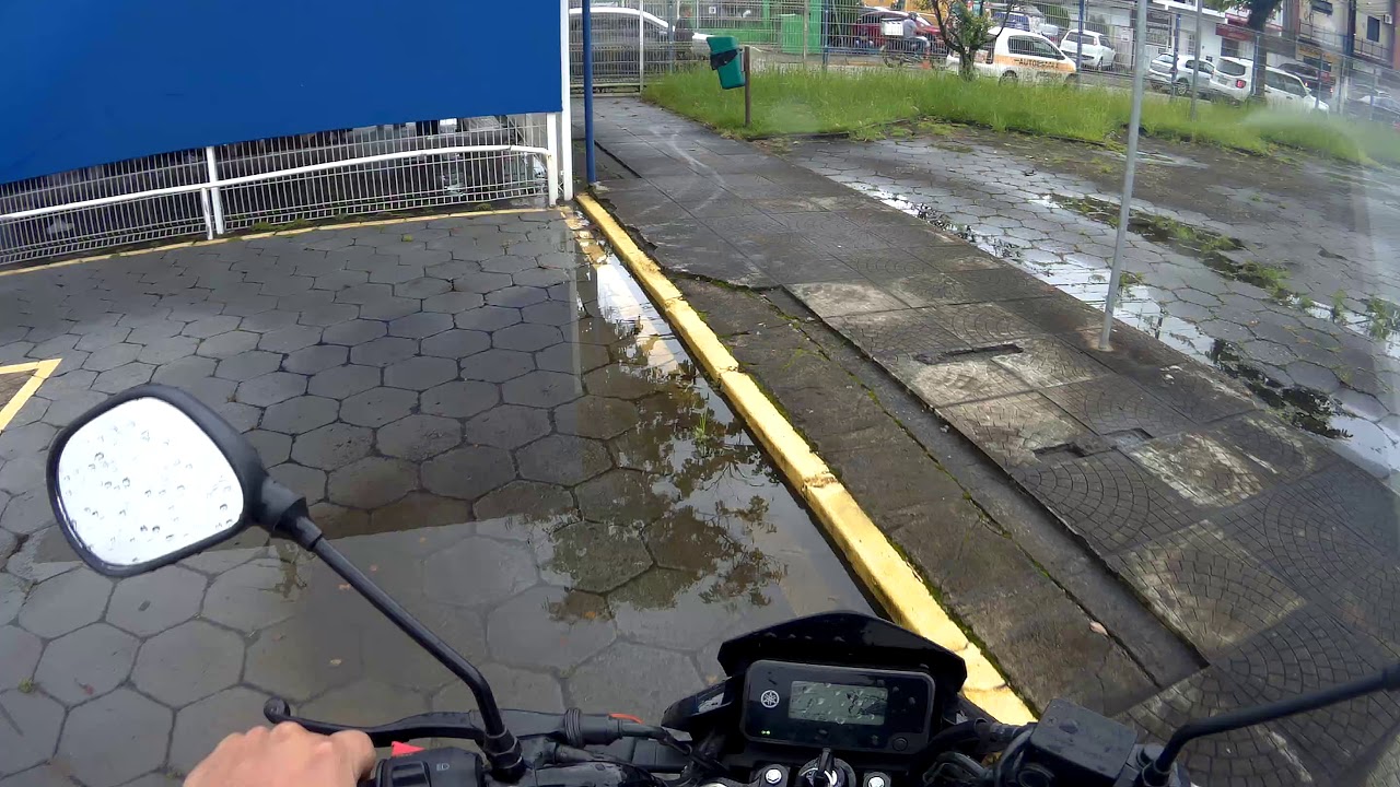 demonstra&ccedil;&atilde;o de pista - exame prova teste de moto Joinville