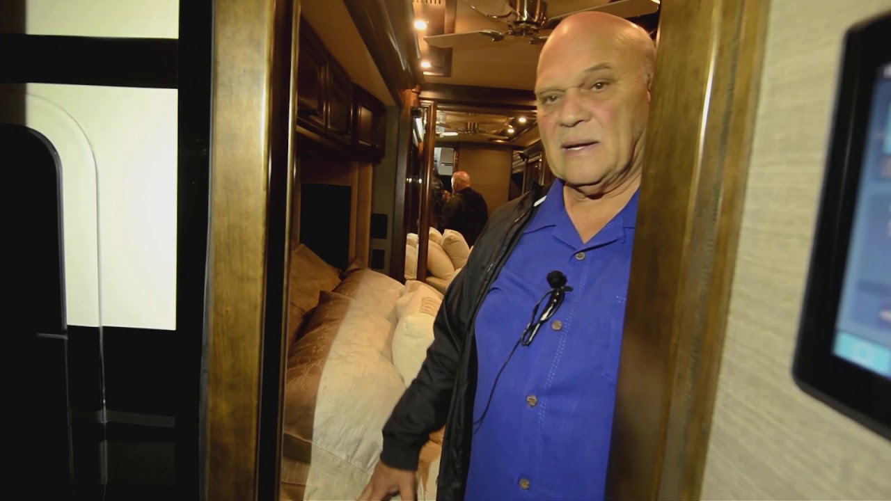 The RV Corral 2020 Tiffin Allegro Bus 37AP Stock # NA1081
