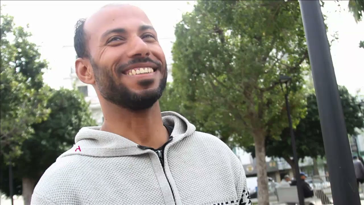مصري مقيم في تونس.. من عامين نخدم ومقيم هنا .. سنحضر مباراة الترجي والأهلي ونتمنى فوز الأهلي ​🇪🇬​🇹🇳​