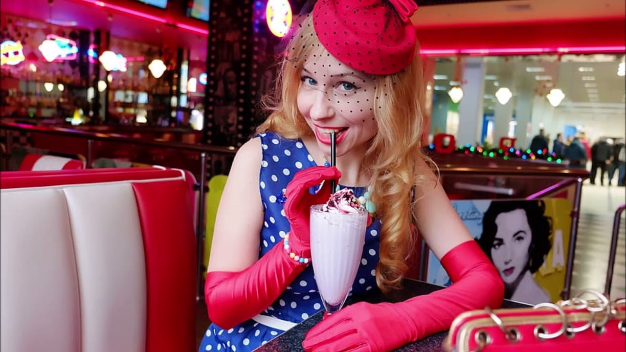 Centerfold Girl (Girl of my Dreams)