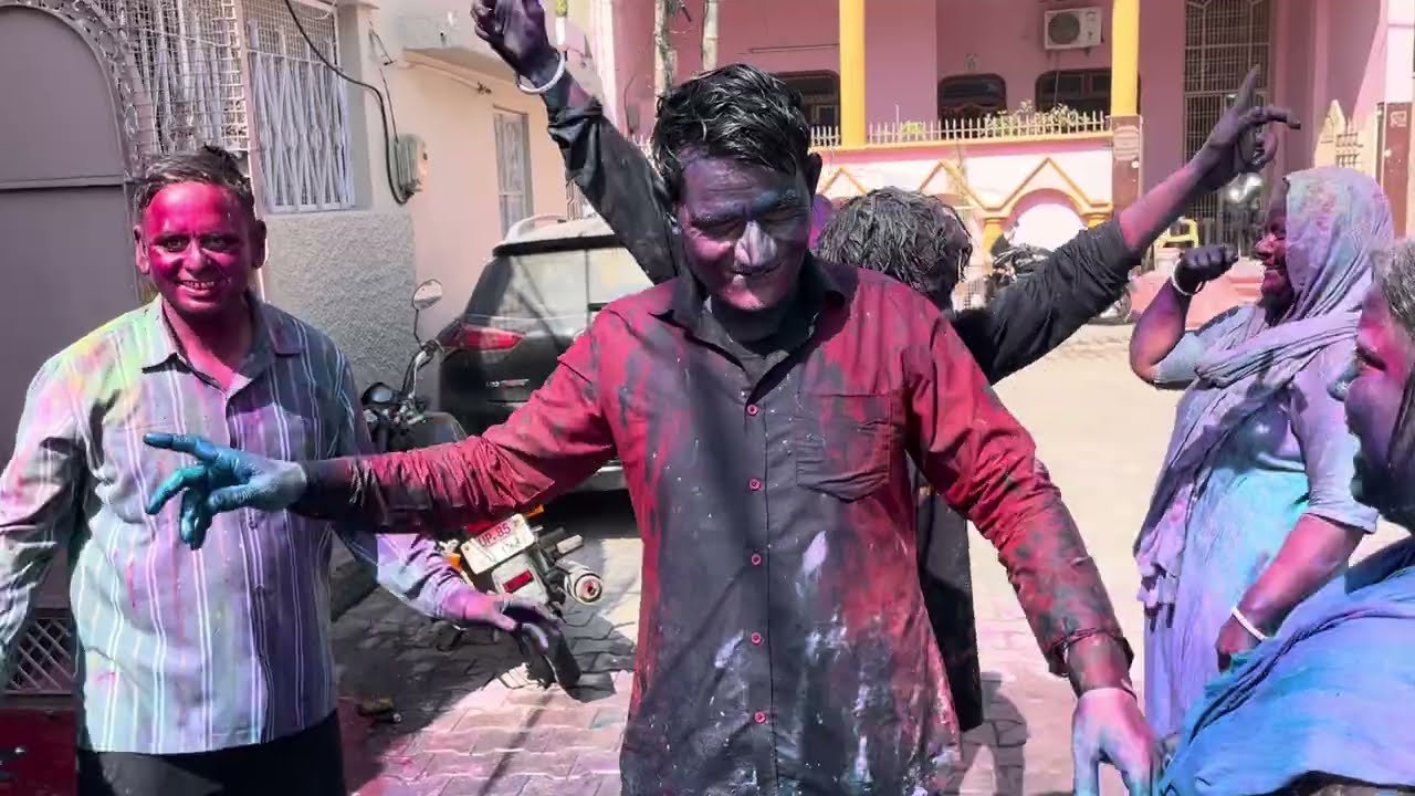 India Live Aese Kheli, Manai Gaie Holi, TTI news Your Own Network Mathura Uttar Pradesh India Latest