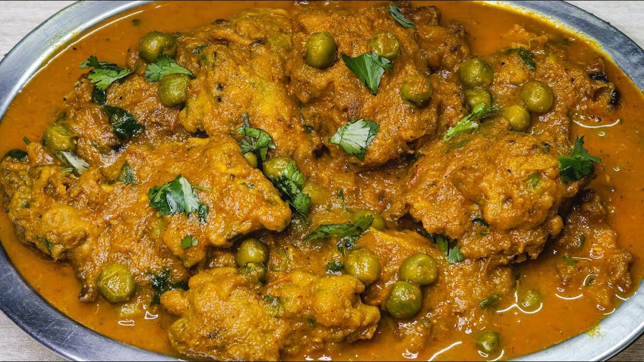 मटर पकौड़े की सब्जी /ग्रेवी Matar Pakoda Gravy l Matar Pakoda Curry Recipe @EatWithNishi 