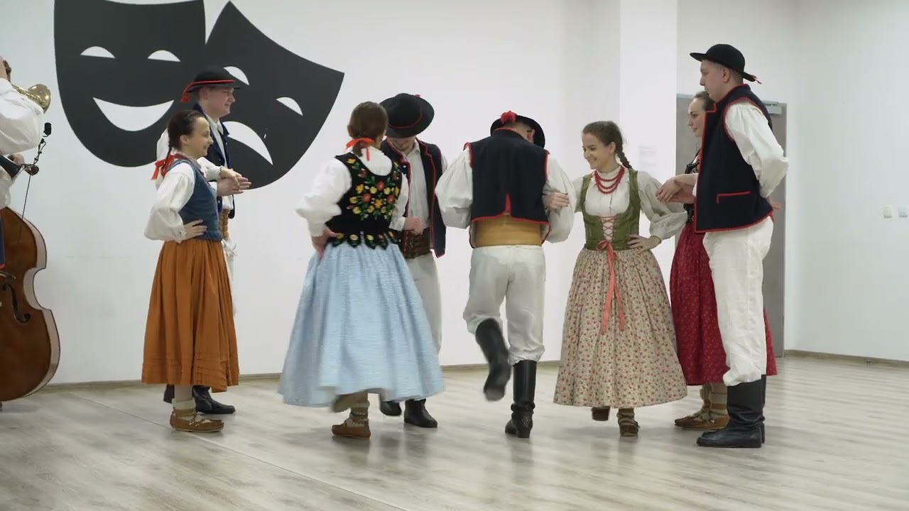 Krzyżak - Zespół Regionalny LIMANOWIANIE z Limanowej | Karpackie Osobliwości