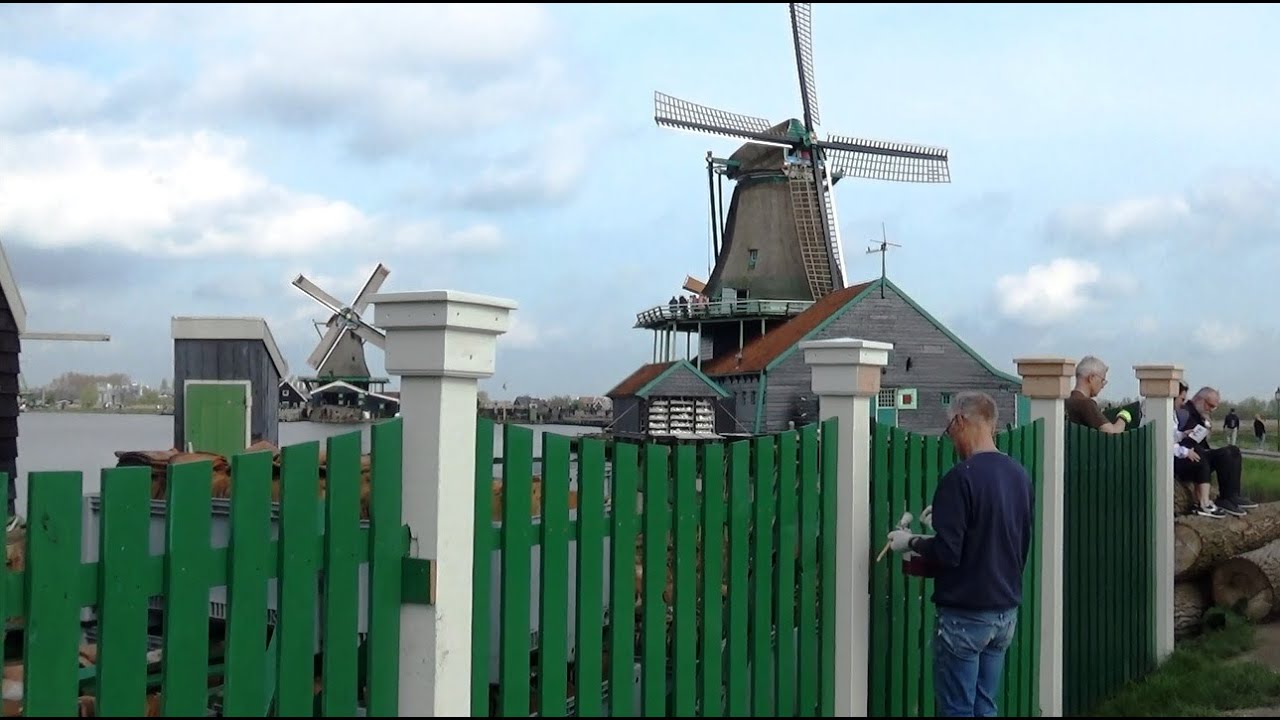 Nieuw Hek voor paltrokmolen de Poelenburg.