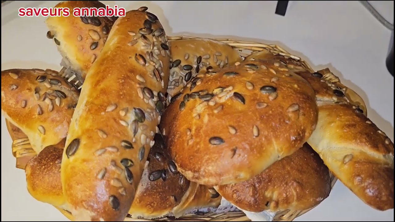 خرجة ما كانتش على البال فاجأوني بيها خليت العشاء لي بديتو و خرجت،وصفة الخبز بالبذور خبيها لرمضان  