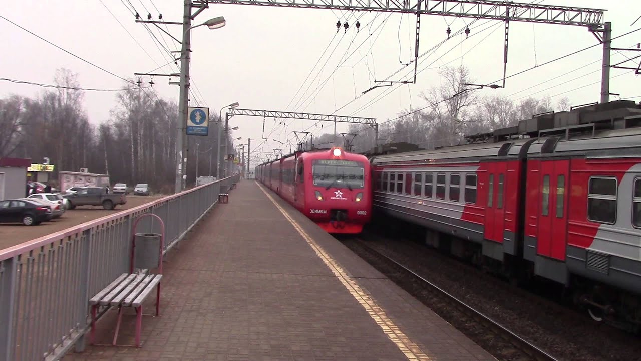 ЭД4М-0456 и ЭД4МКМ-АЭРО-0002, платформа Шереметьевская