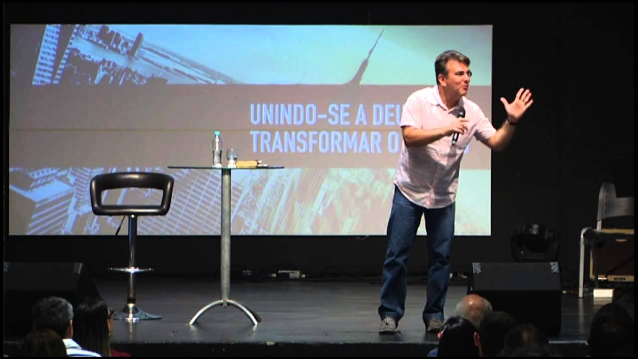 S&eacute;rgio Queiroz - Tema: Quem &eacute; Voc&ecirc;?