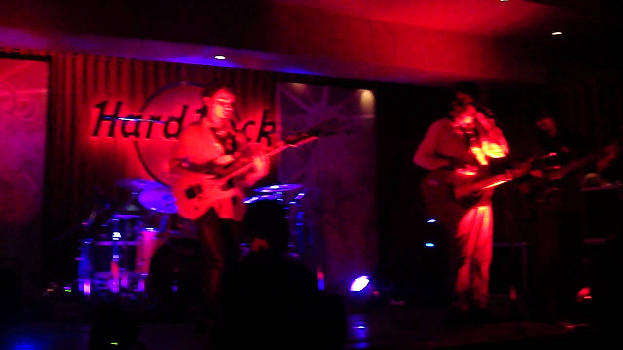 The Local Train-(KAISE JIYUN) Live@ Hard Rock Cafe Delhi