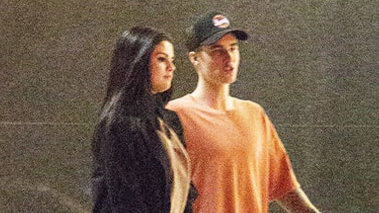 Justin Bieber Sings To Selena Gomez! Jelena Back Together?