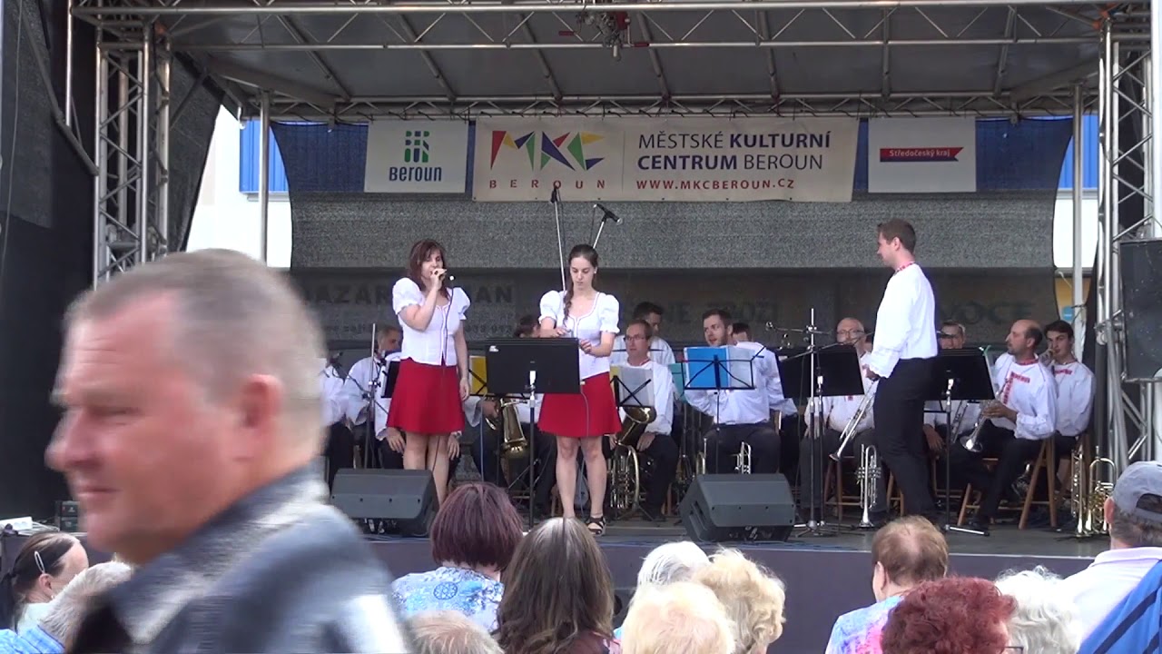 Moravští muzikanti - Dechovka u Hvězdy 2020 Part1