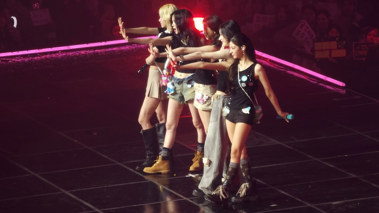 ITZY(있지)  Mirror & Five 3RD WORLD TOUR 'TUNNEL VISION' 260215