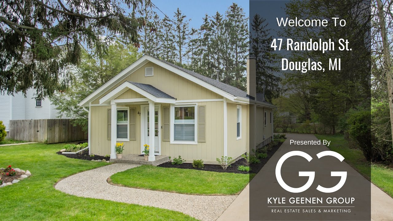 Quaint Bungalow Near Downtown Douglas | 47 Randolph St. Douglas, MI