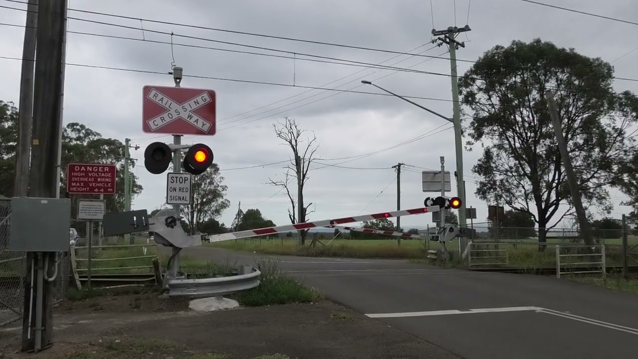 (New Setup) Level Crossing Rd Railway Crossing, Vineyard NSW