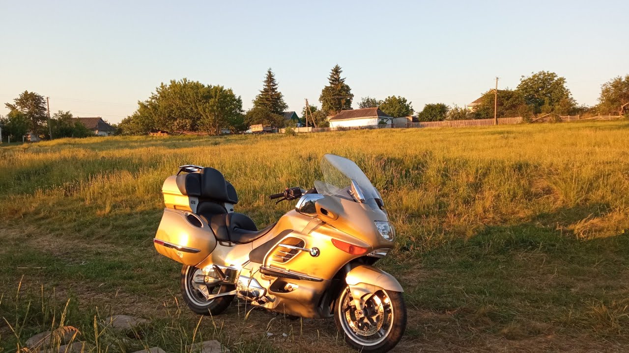 K1200LT BMW обзор мотоцикла для комфортных путешествий с пасажиром.