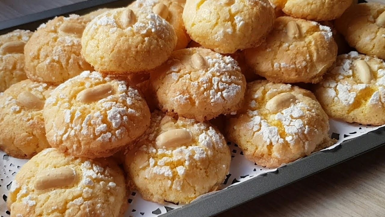 احسن من غريبة بلا زبدة بلا دقيق 😍 اسهل والذ حلوة ممكن توجدي للعيد هشيشة بمكونات فدارك كتحمرالوجه