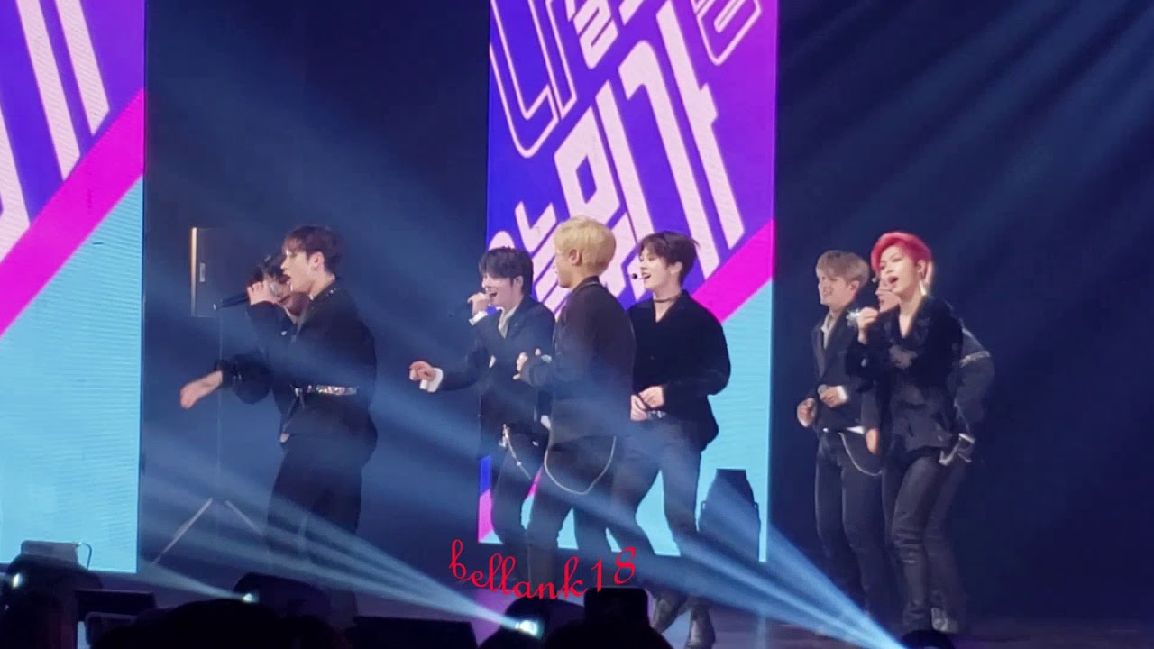 200202 (Get Cool+ Awkward Silence) STRAY KIDS  스트레이 키즈Dallas District 9 Unlock Tour