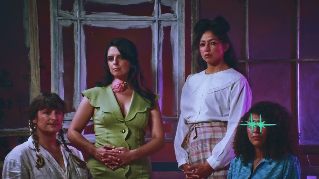 La Luz - Always in Love (Official Video)