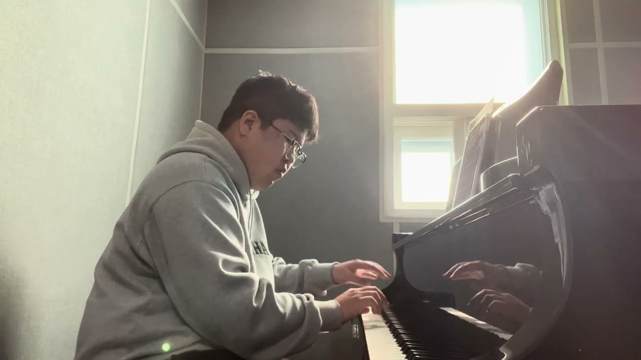 초딩 때 쳤던 베토벤 소나타 18번 1악장 ‘사냥‘ 끝까지 읽어보기. Practice for the first movement, of Beethoven's Sonata No.18.