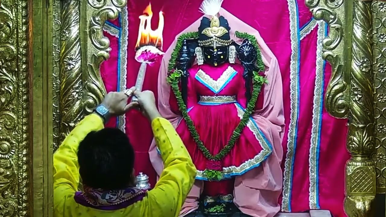 લાઈવ 🙏🏻 દ્વારકા 🙏🏻🪔 દર્શન આરતી 🌷🪔🌺🌹🌷#viral video #bhakti  #ShridwarikadhishmandirOfficialराजाधिराज
