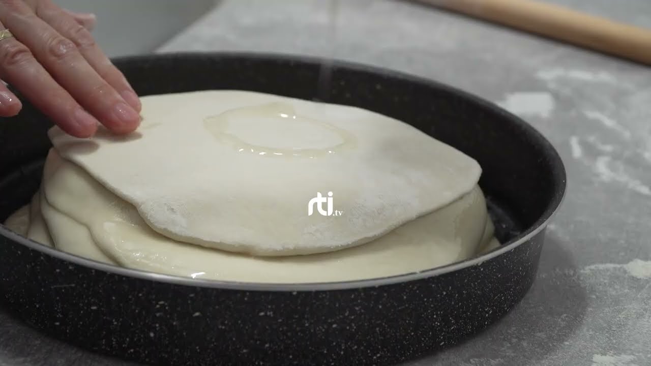 Bakllasarme (pite me kos dhe hudher)-receta tradicionale si e gjysheve tona | RTI