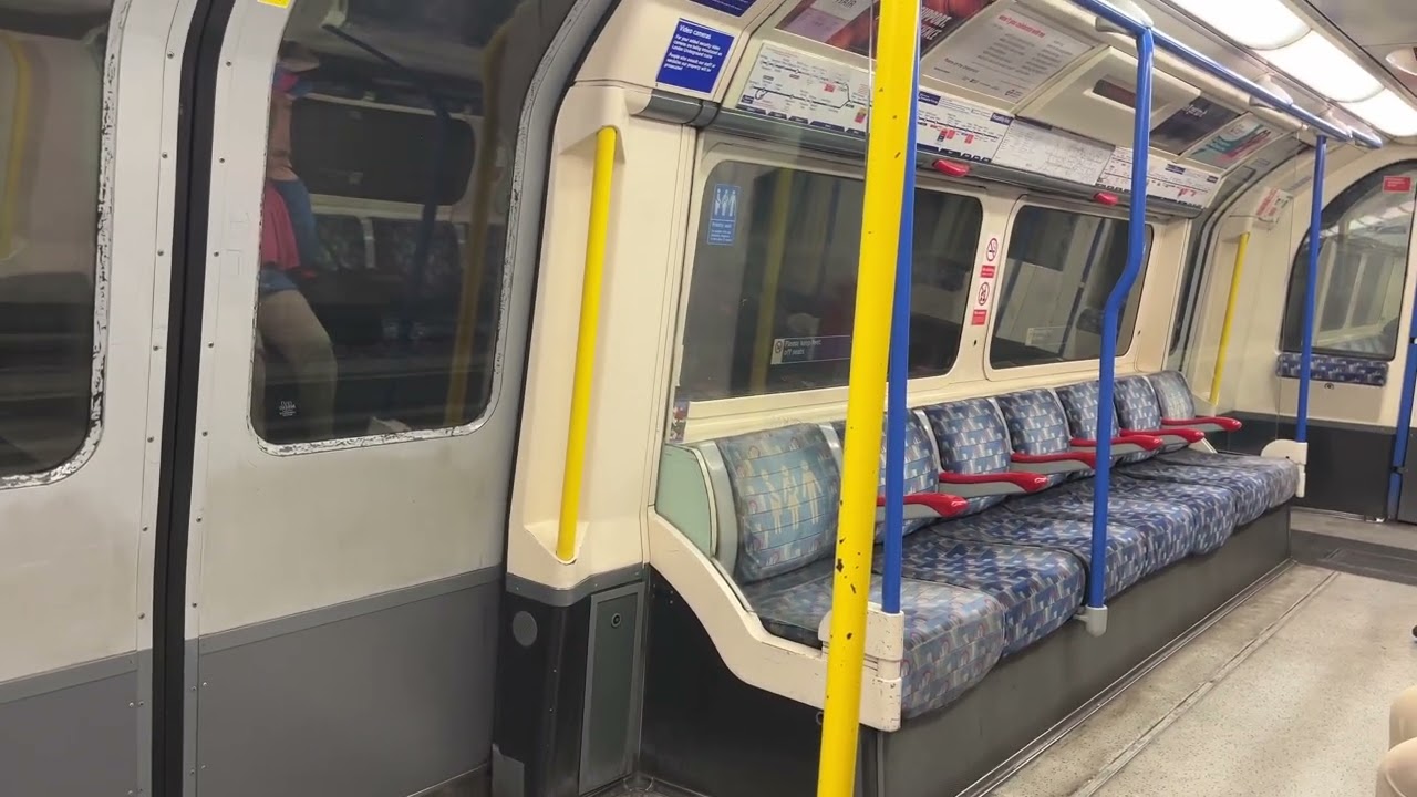 London Underground Piccadilly line Heathrow T5 to Heathrow T2&3