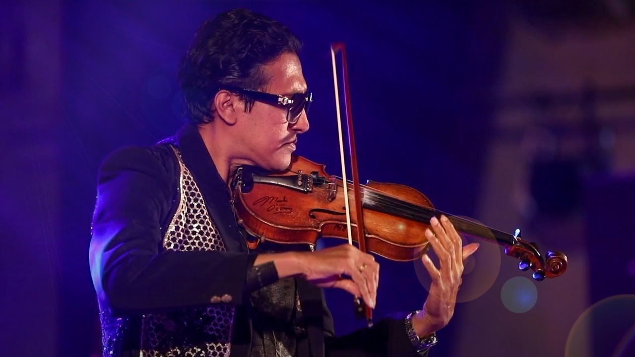 Dinesh Subasinghe with Aroh  Best Emotional Music Violin Cover nuwandika senarathna