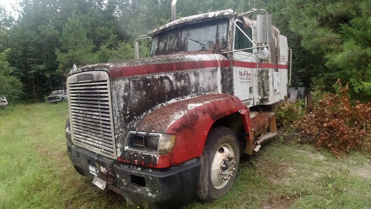 Will It Start? FLD Freightliner Sitting For 16 Years