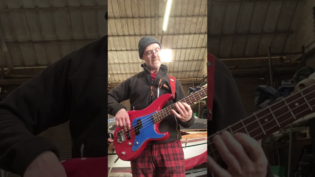 Yamaha Attitude Standard red