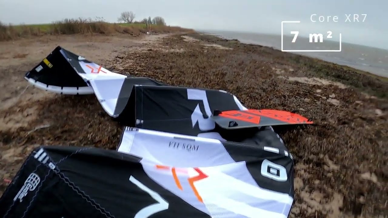Clip 2 - Sturm Kiten in Gold auf Fehmarn - Freitag 03.02.2023 - Boen bis 45 Knoten. Der 7er war gut
