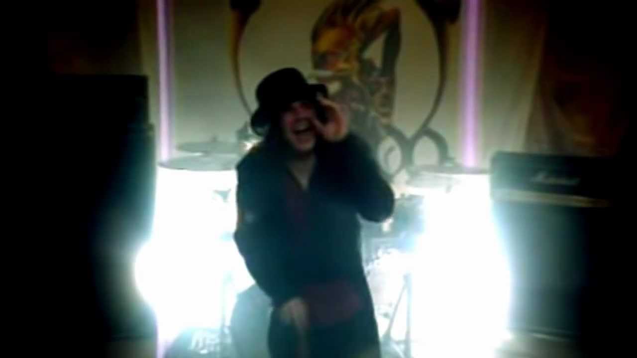 Rishloo - Freaks & Animals (720p)