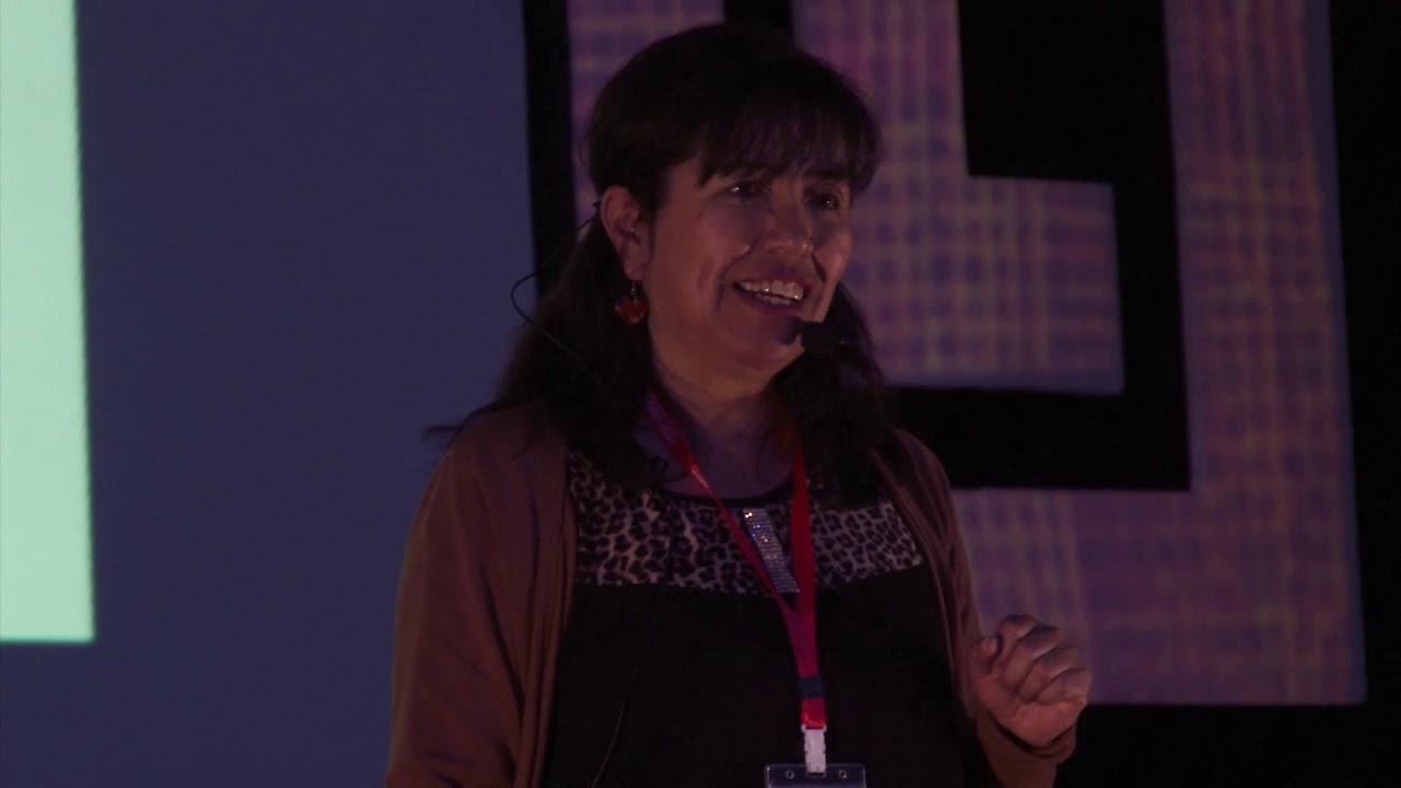 Investigaci&oacute;n y desarrollo de productos naturales en Bolivia | Giovanna Almanza | TEDxUMSA