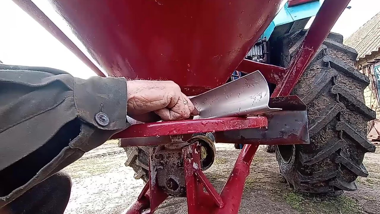 Доработка педалів трактора ЮМЗ та польського розкидача добрив