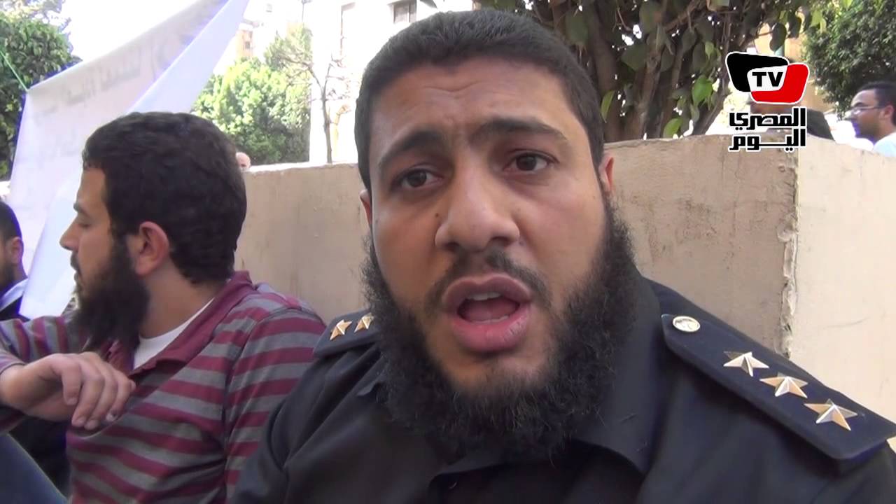 الضباط الملتحون يواصلون اعتصامهم لليوم الـ«١٥»