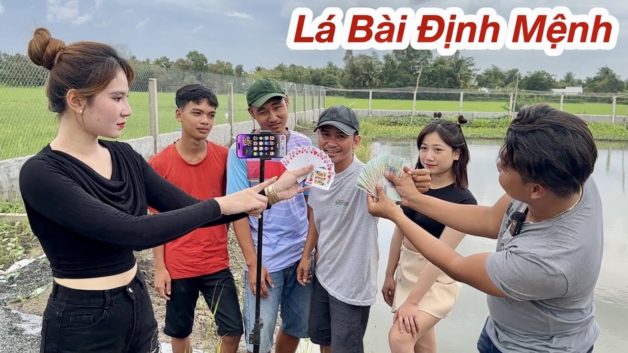 Thử Thách Ai Thắng 5 Triệu Với 13 Lá Bài Định Mệnh, Xem Mà Cười Xĩu | Ly Ngô Vlog