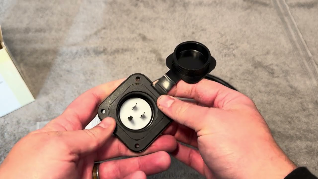 CASMAN AC Port Plug Adapter - Does it Fit all Ext Cord Plugs?
