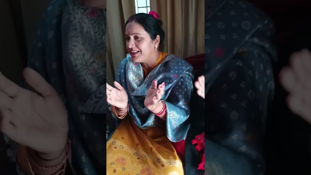 नमस्कार दोस्तों जय सियाराम 🙏🌹🍁 किट्टी पार्टी में शामिल हम सभी बहिनें लोग एक साथ साथ 🙏🙏🌹 जय माता दी 🙏