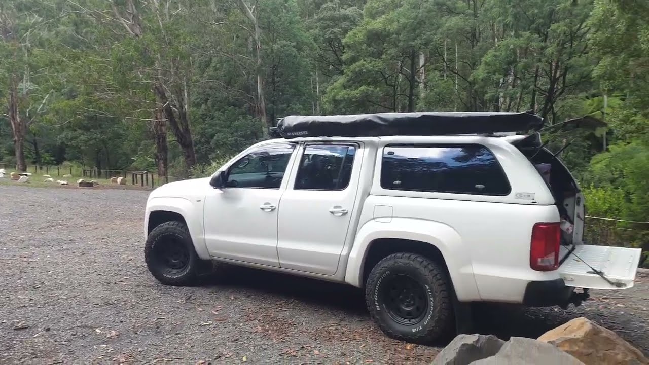 Exploring Toorongo Falls - Noojee