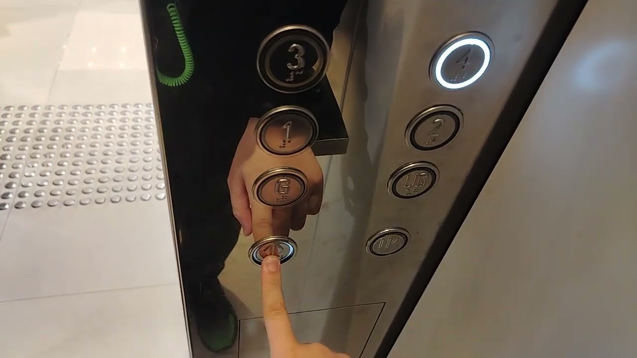 屯門市廣場1期商場Schindler升降機（18號升降機）（觀光升降機）（客用升降機,停商場各層）