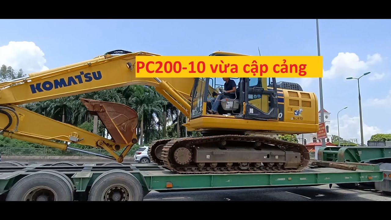 Komatsu PC200-10 Vừa cập cảng