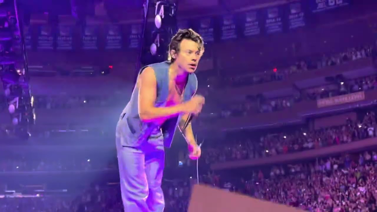 Harry Styles - Kiwi - Madison Square Garden 8/28/2022