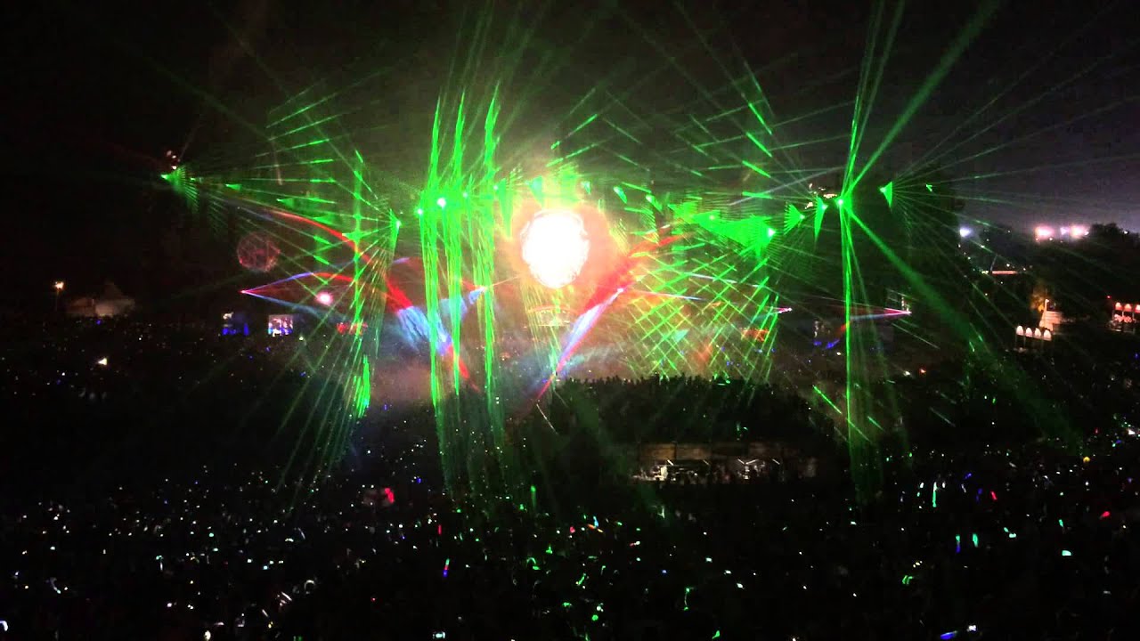 Tomorrowland 2014 - 3 Are Legend Live - Mammoth