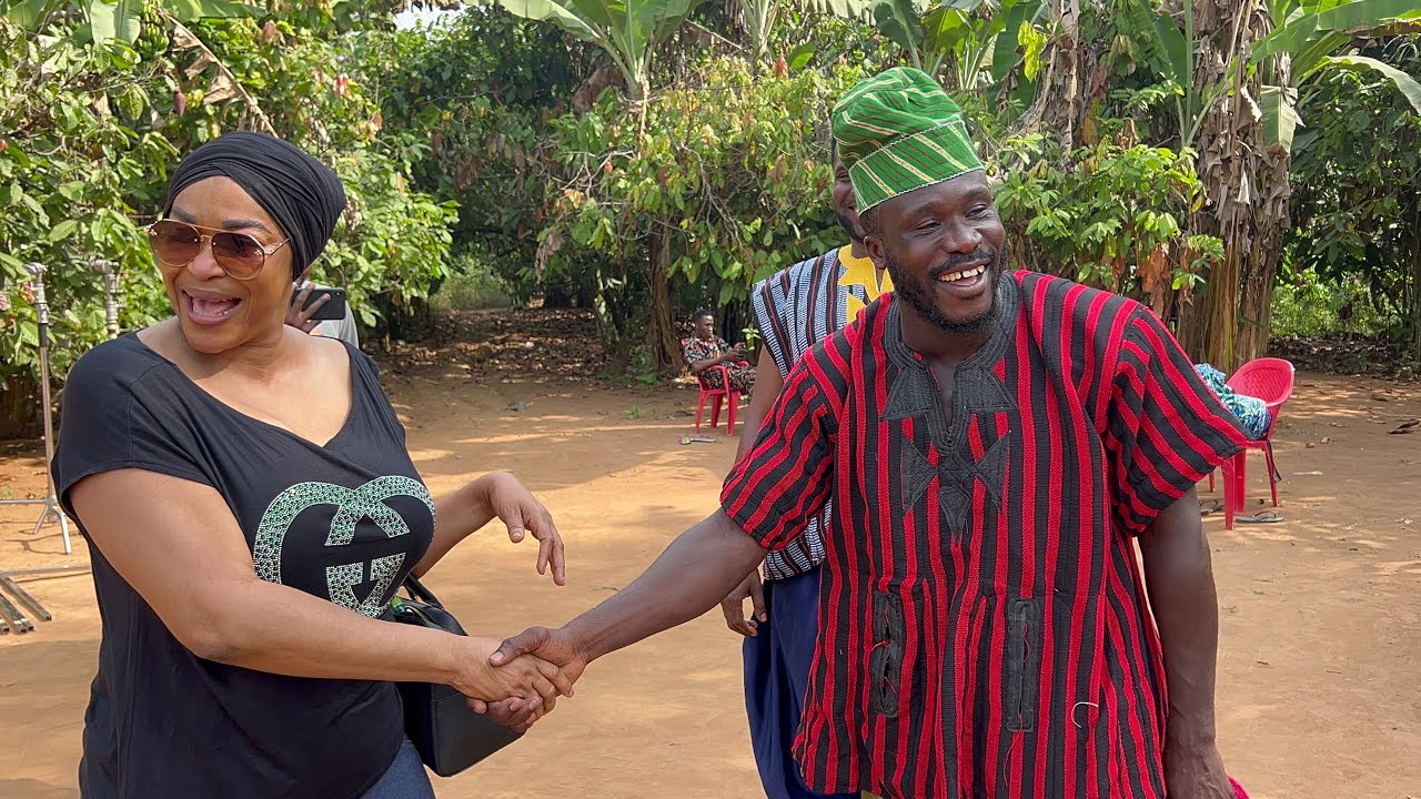 Beautiful Moment❤️Kalsoume Sinare Couldn’t hold her Laughter Shooting with Dr Likee First Time 🤣🤣