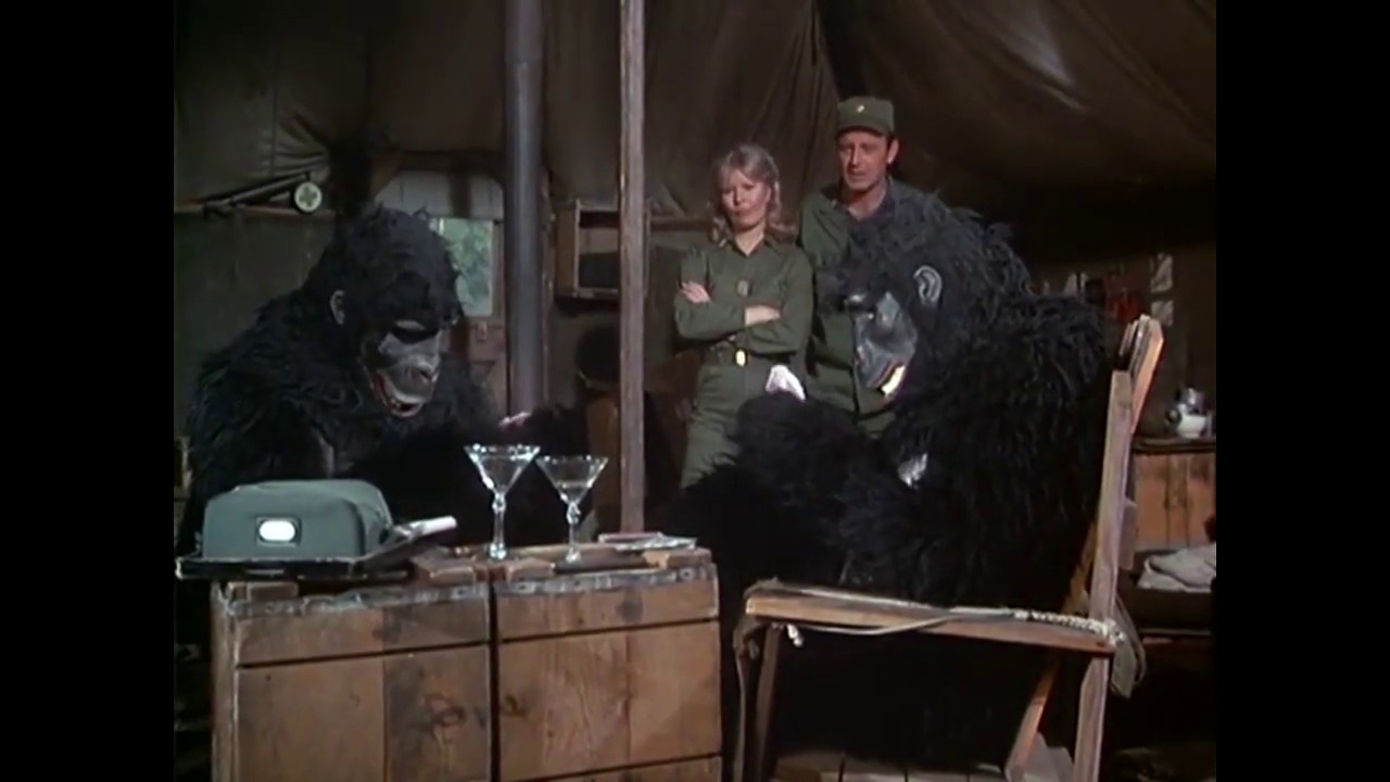 M*A*S*H  A Little Monkey Business (Season 2, Episode 20 - 
