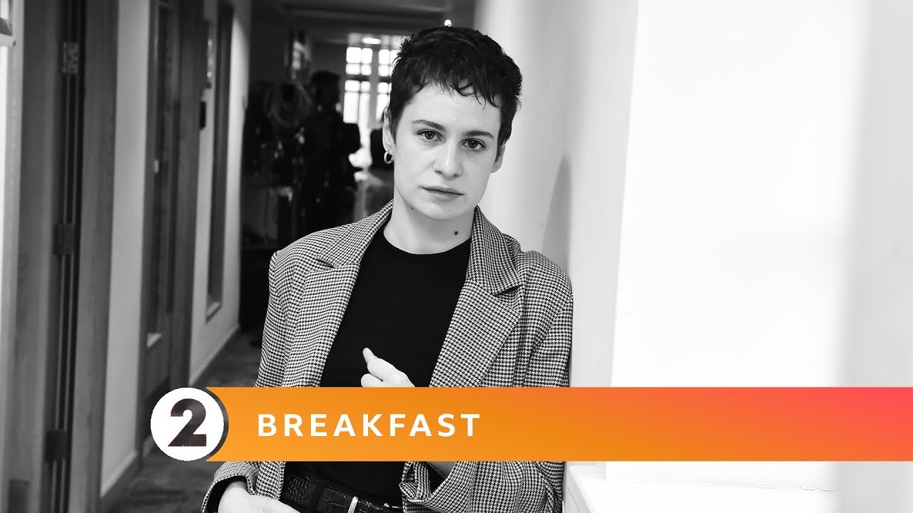 Christine and the Queens - Need You Tonight (INXS Cover)