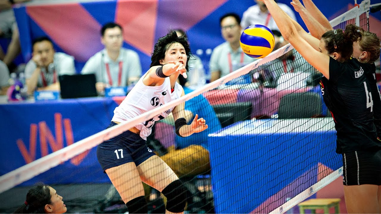 Korea's Lee Jaeyeong's 이재영 Powerful Volleyball Spikes | 2018 Highlights