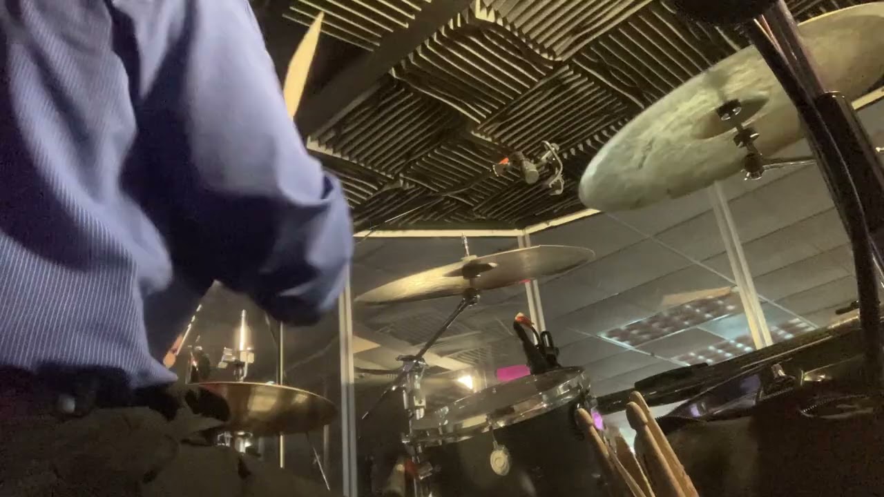 DIOS MUESTRA SU AMOR - Jonathan y Sarah Jerez (Live drum cover) USE 08/11/2024