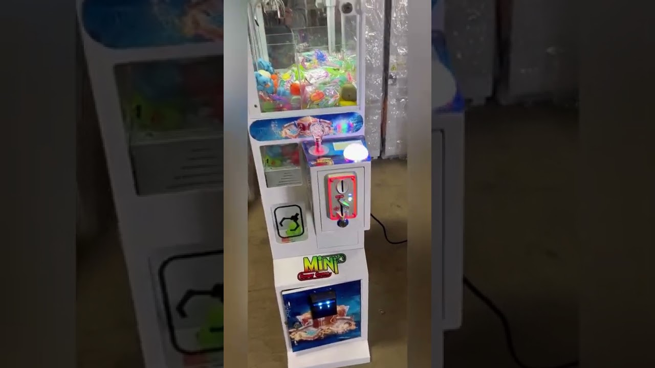 Quick Overview of the Mini Crane from CandyMachines.com