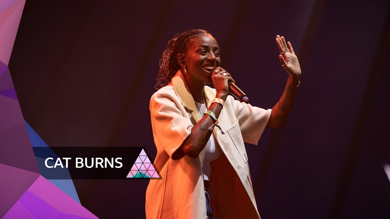 Cat Burns - Go (Glastonbury 2023)