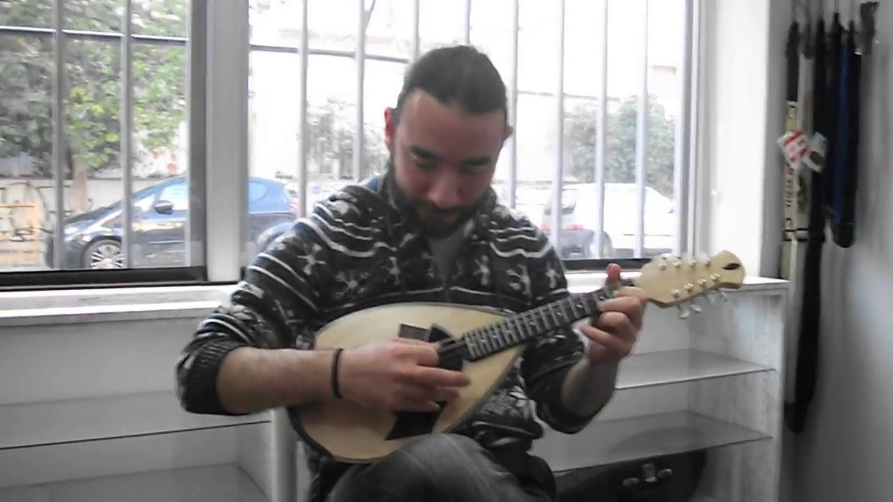 Ο Μολυμπής με μαντολίνο ''Κοντυλιες-Πεντοζαλι''