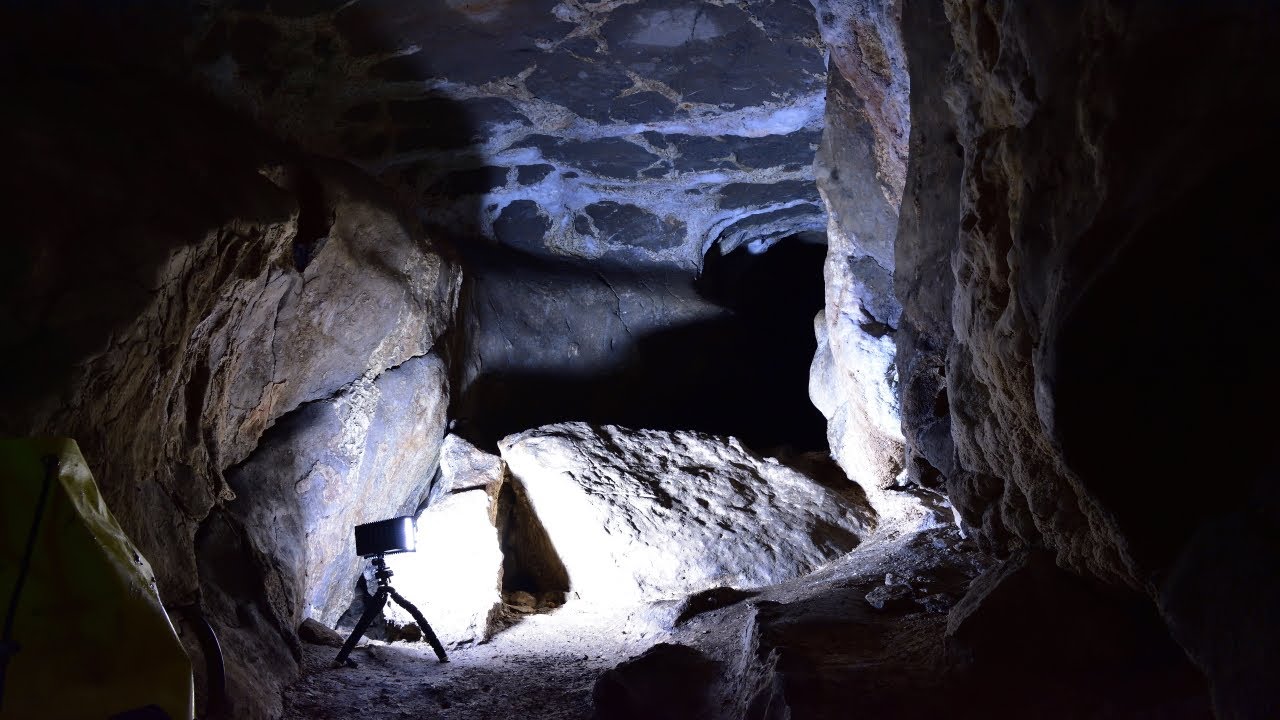 Kleine Tunnelhöhle